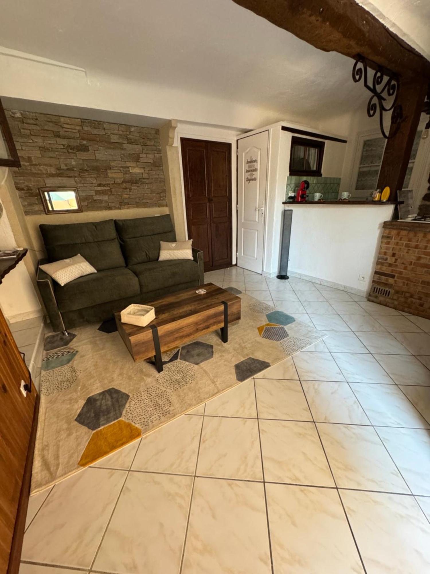 Apartamento Chez Kay Roquebrune-sur-Argens Exterior foto